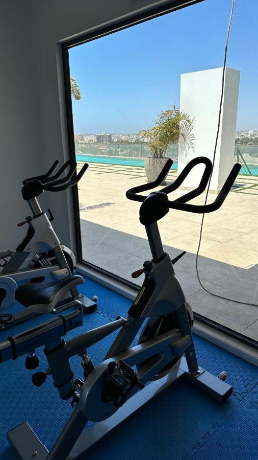 F4 - Chic - Piscine - Salle Fitness ダカール エクステリア 写真