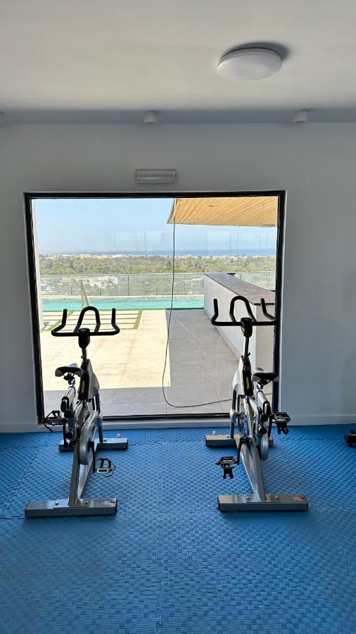 F4 - Chic - Piscine - Salle Fitness ダカール エクステリア 写真